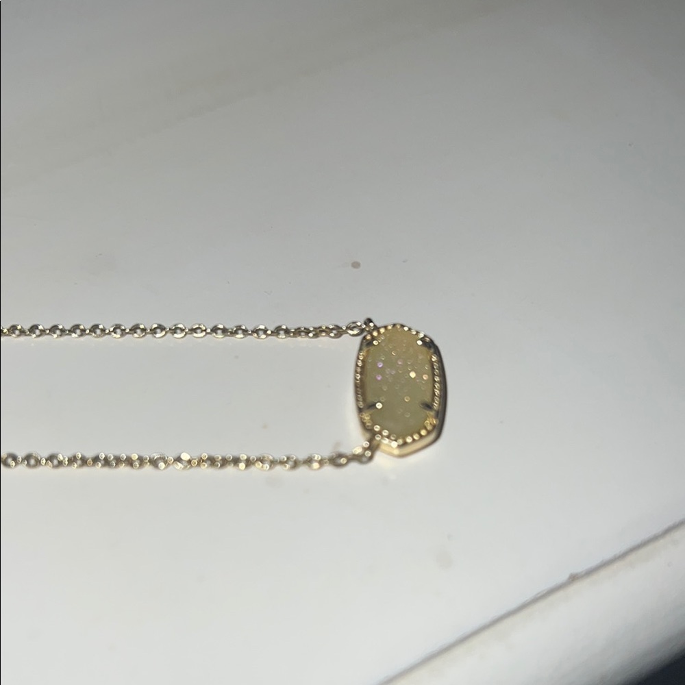 Elegant Gold Necklace